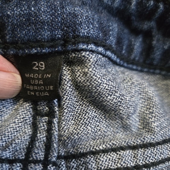 TRUE RELIGION "Cassie" Stars And Stripes Semi Distressed Cotton Denim Shorts. 29 - Picture 7 of 14